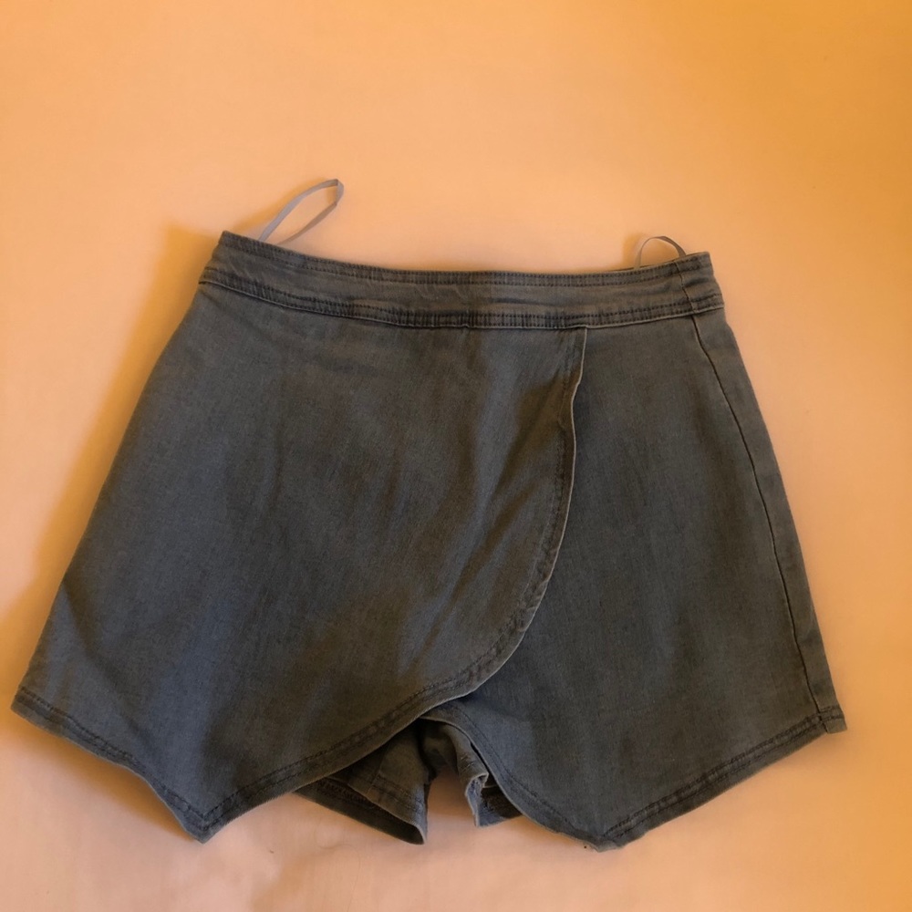 Boutique denim skirt